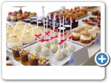 dessert table cake pops 